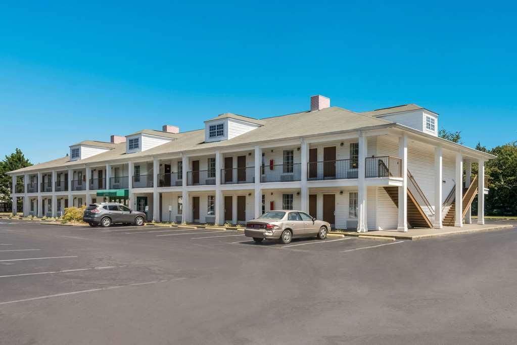 Quality Inn Decherd Exterior photo